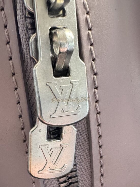 Louis Vuitton Mabillon Backpack Warm Gray Epi Leather Clean Suede Interior main image 11